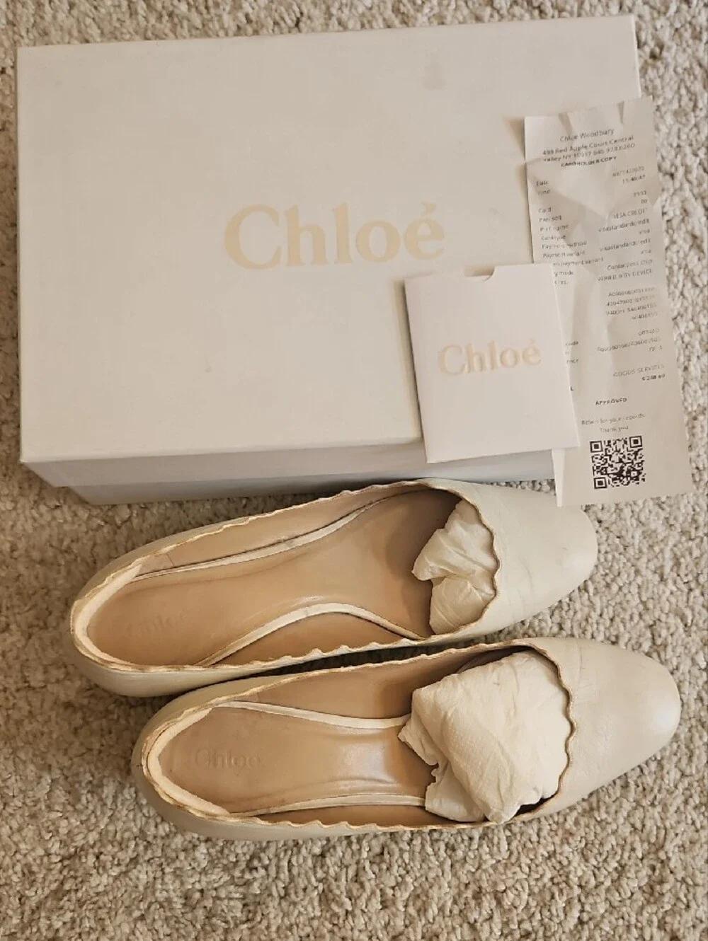 Scalloped Leather Block Heel Pumps in Cream Chloe 41